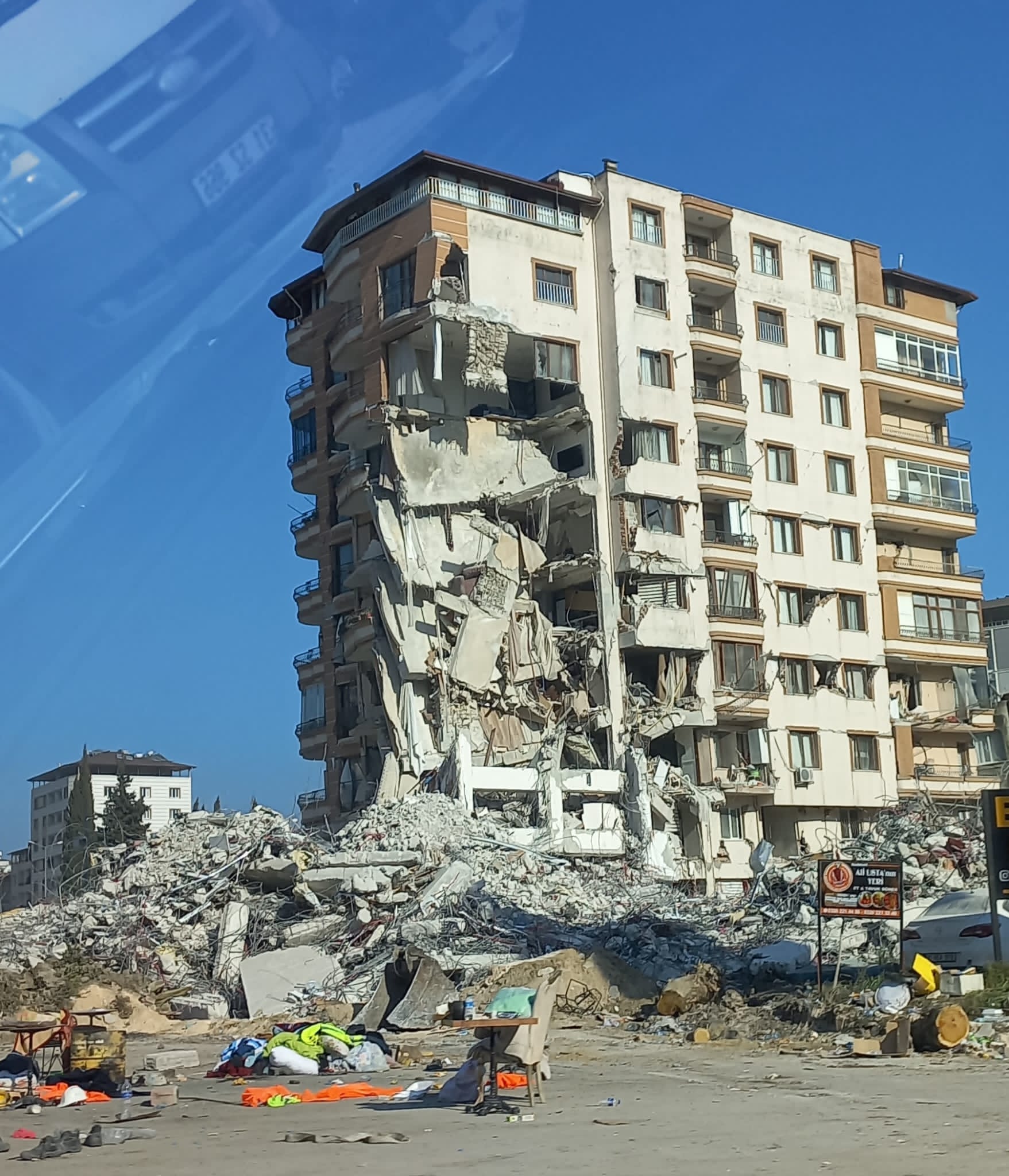 Afette kadın ve çocuk olmak !