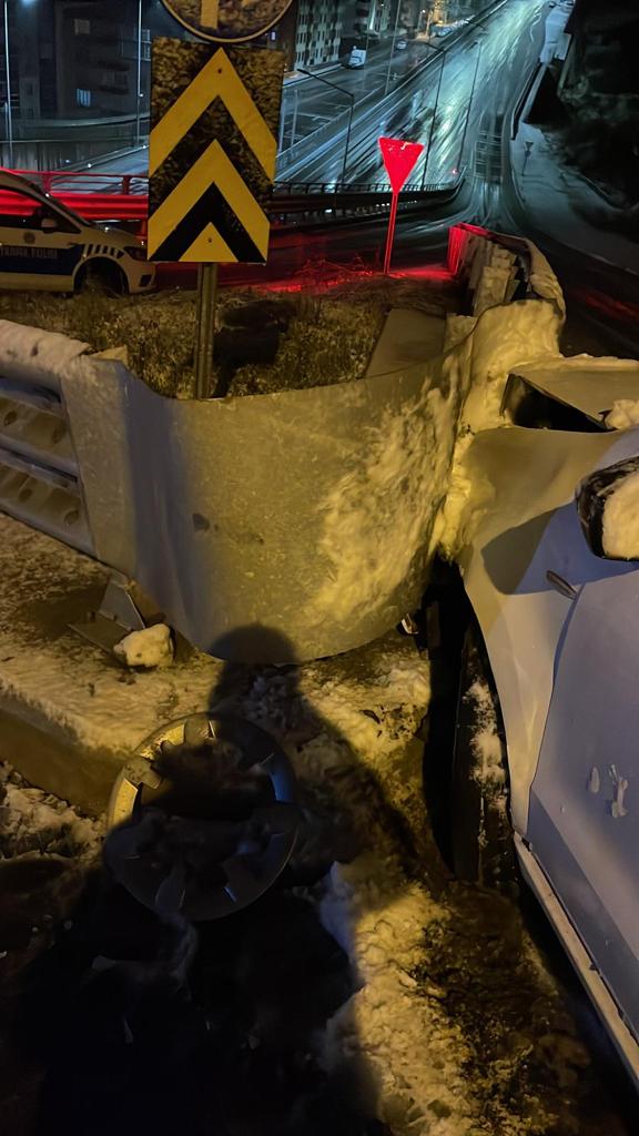 Trabzon’da kar kaza getirdi!