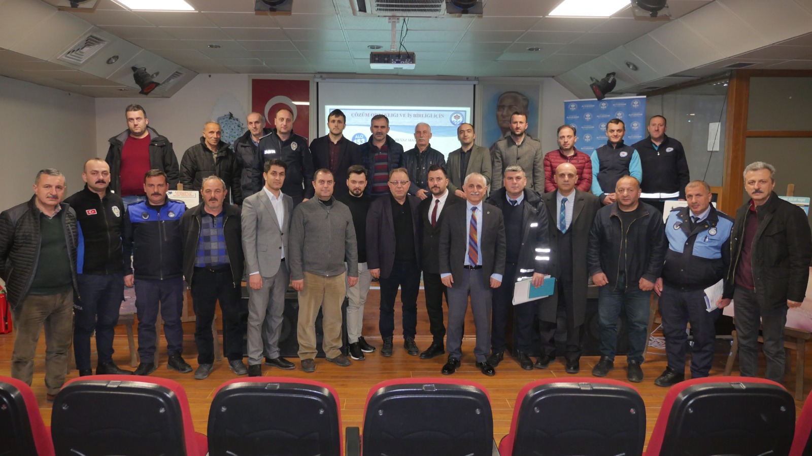 Büyükşehir'den ilçe belediyelerine vektörle mücadele eğitimi