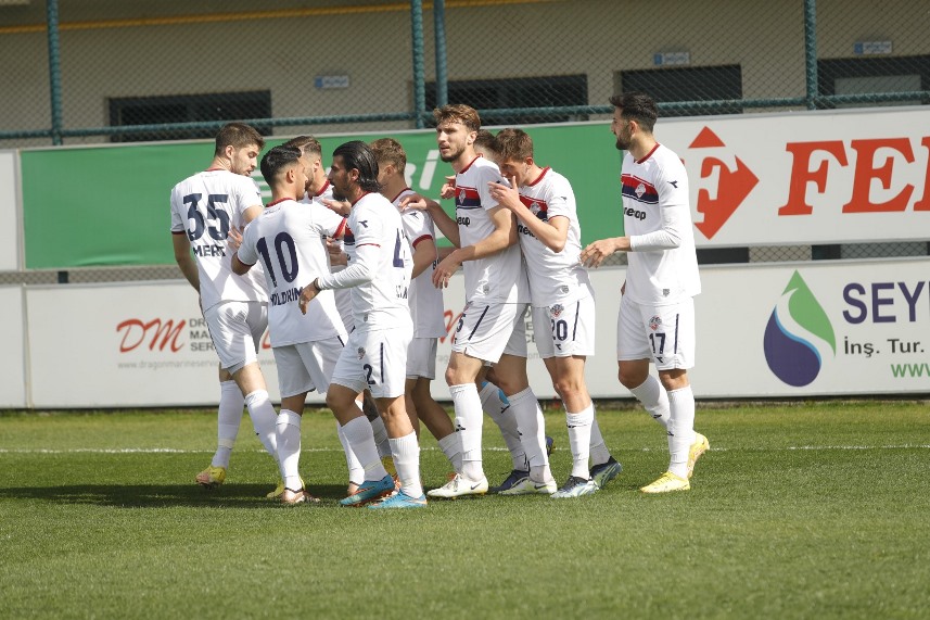 1461 Trabzon rahat kazandı! Trabzonspor’dan transfer ayağının tozuyla gol attı