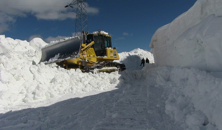 Artvin'de günlerdir o köye ulaşılamıyordu! Acil hastalar hastaneye sevk edildi