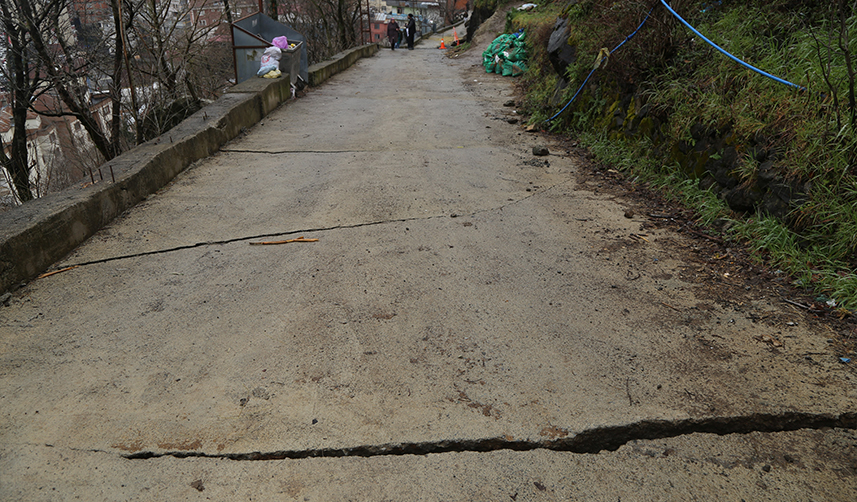 Artvin'de heyelan mağdurları kalıcı çözüm istiyor
