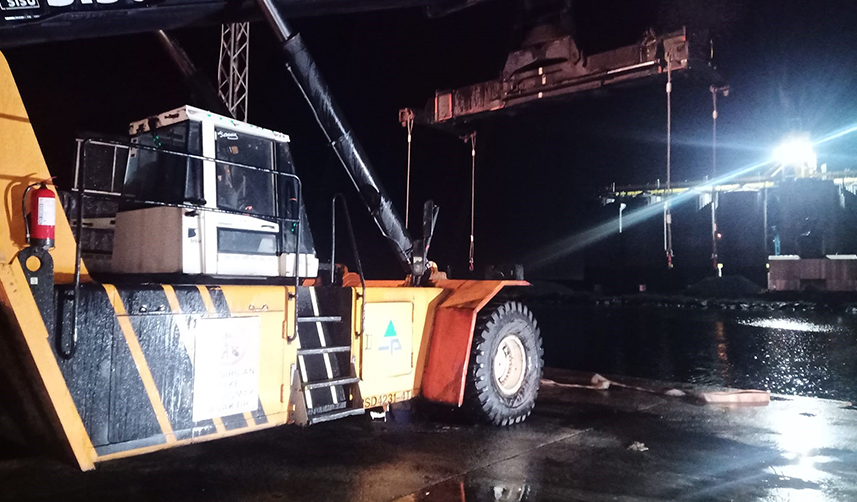 Artvin'de kamyonet denize düştü! 1 ölü, 1 yaralı