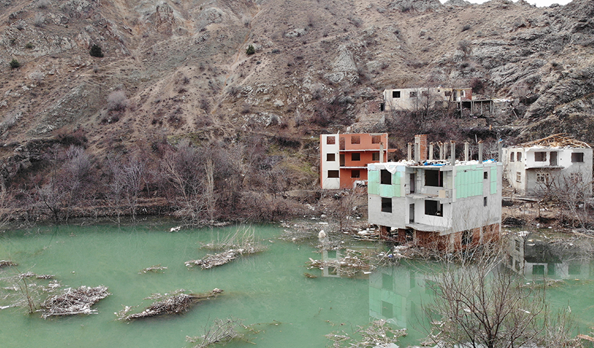 Artvin'deki-Yusufeli-Barajı-hızla-dolmaya-devam-ediyor