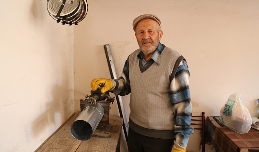 Artvin'in sular altında kalacak ilçesinde son esnaflar da dükkanlarını kapattı