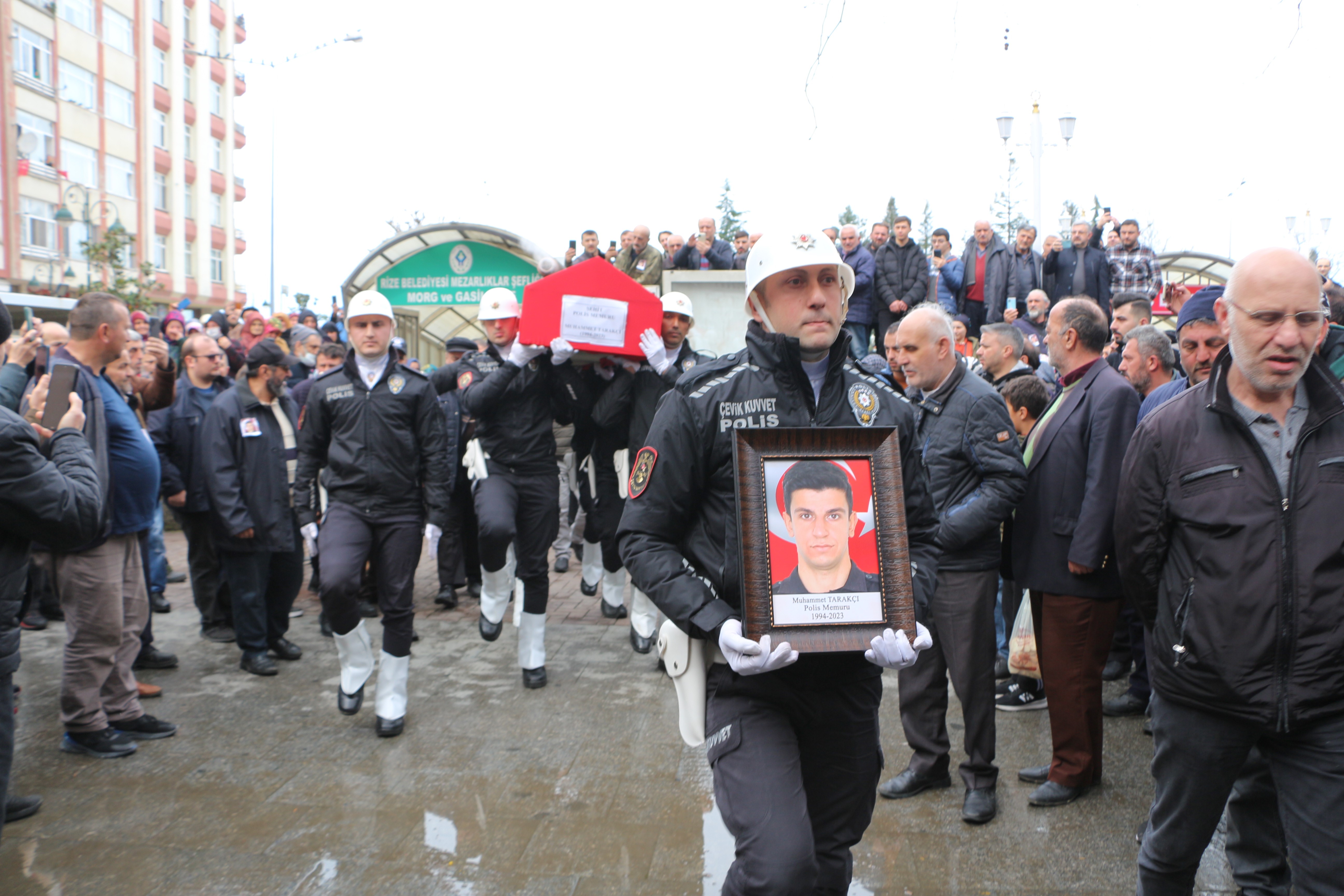 Hatay'da şehit olan polis son yolculuğuna uğurlandı