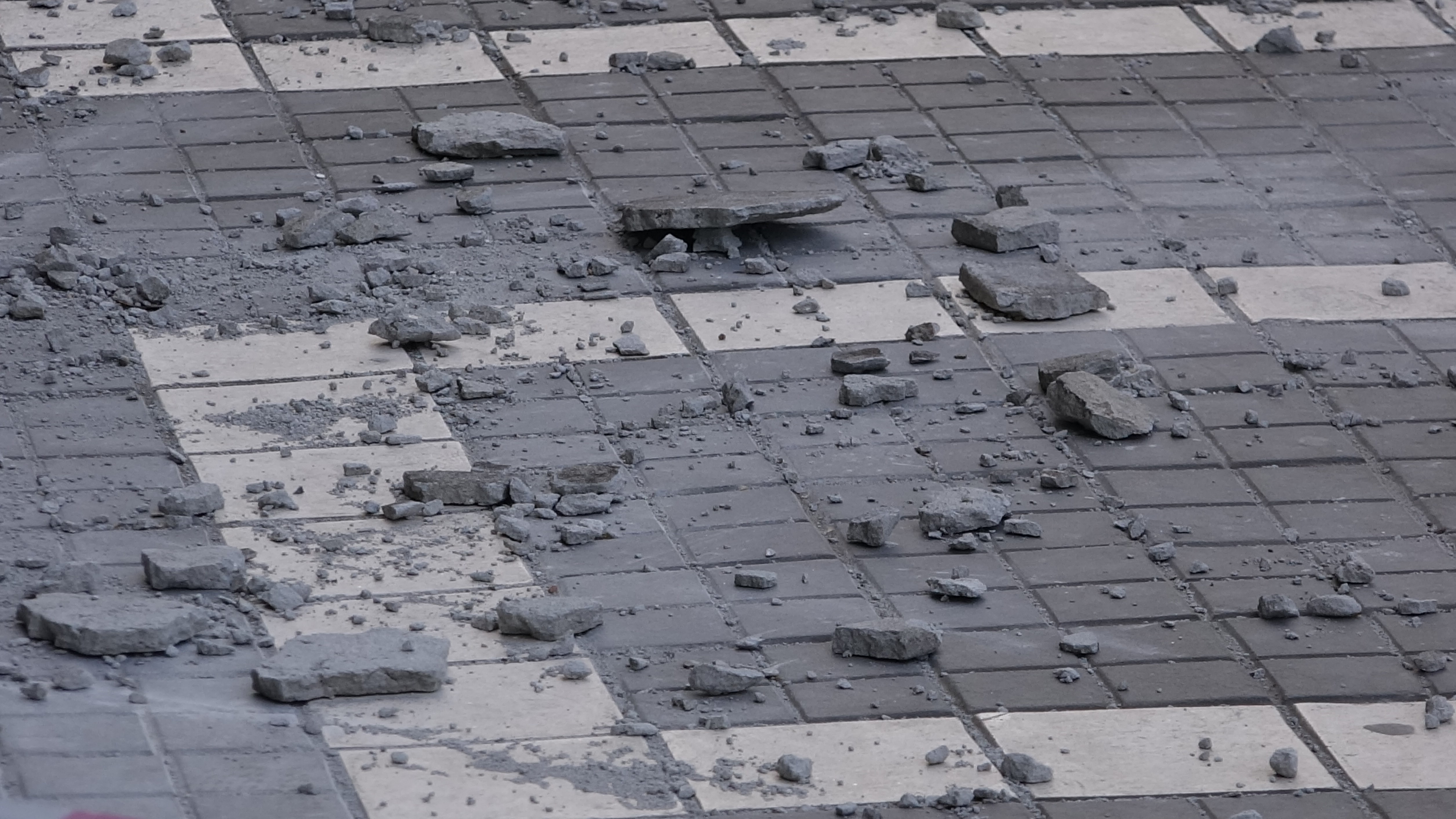 Trabzon'da kuvvetli fırtına olumsuz etkiledi! 