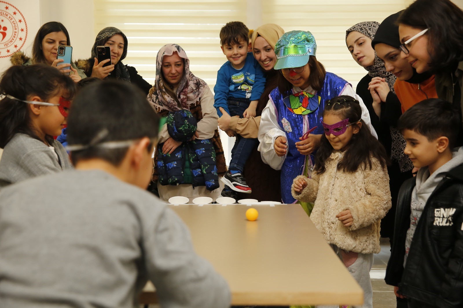 Bayburt'ta üniversite öğrencileri depremzede çocuklar ile buluştu