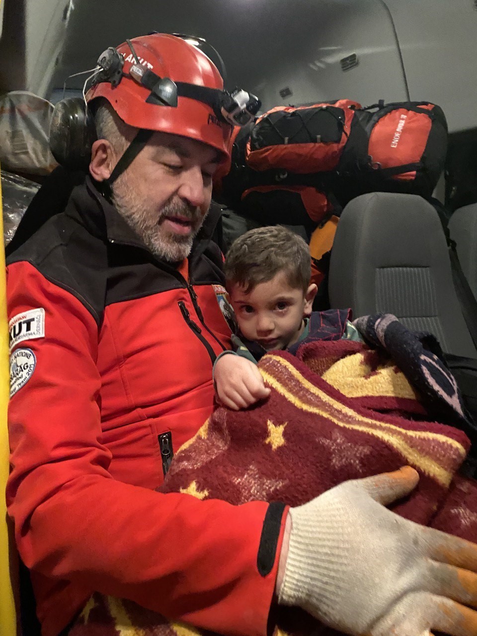 Giresun AKUT ekibinden duygusal telefon görüşmesi!