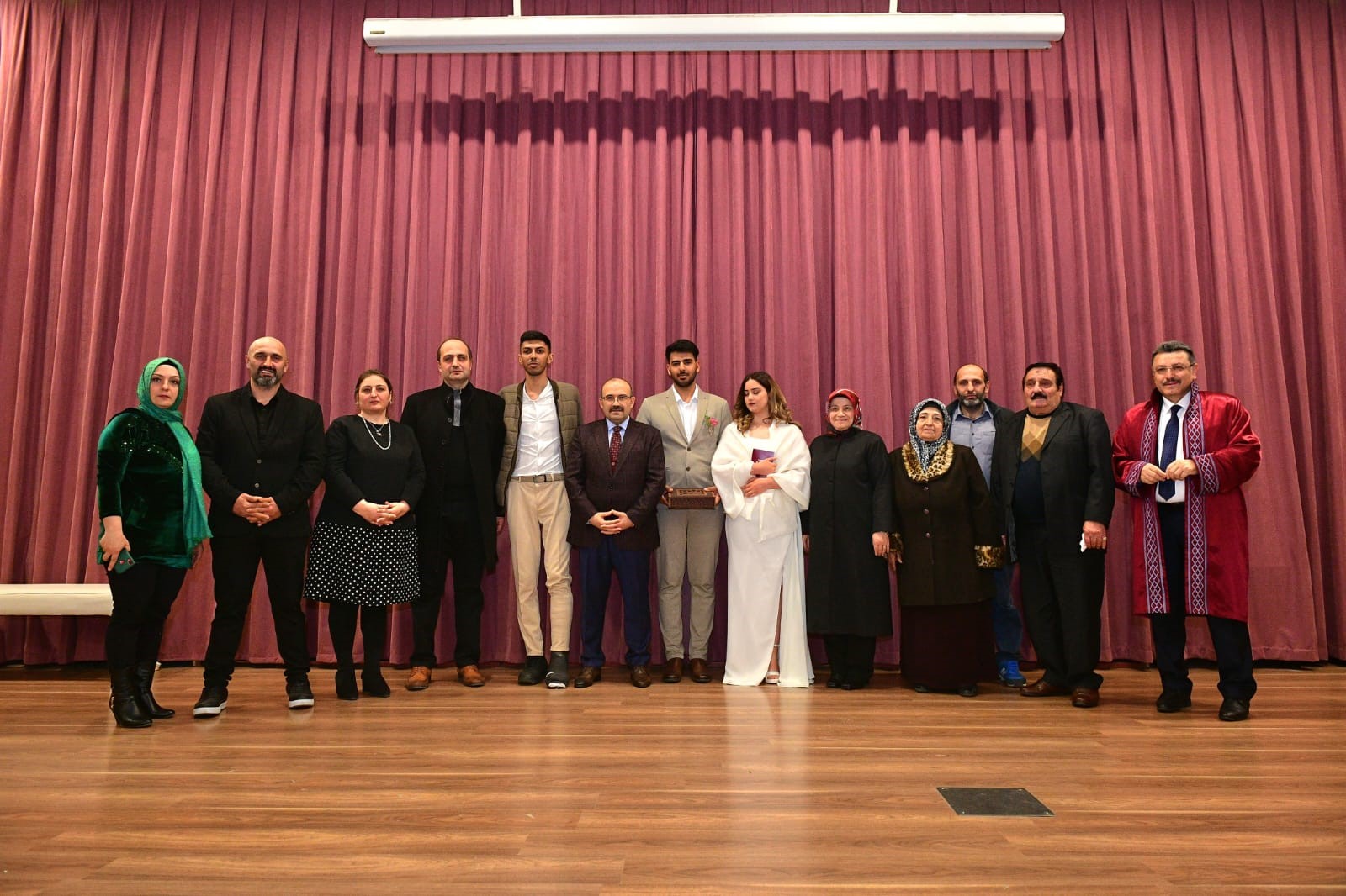 Depremde kaybettiği annesinin hayalini Trabzon'da gerçekleştirdi 