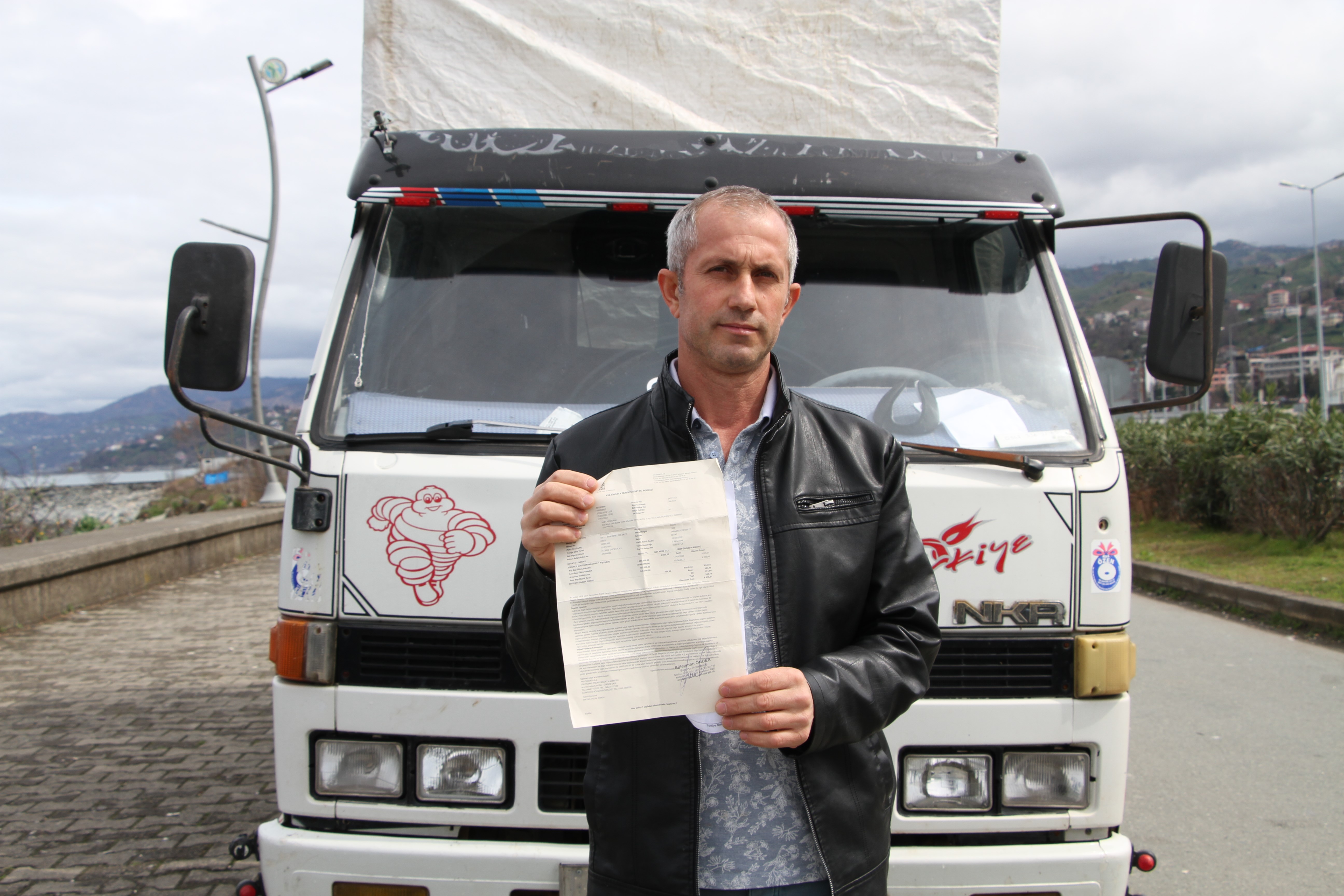 Rize'de "Sigorta masrafı olmasın" diye aracını trafikten çekti, bu kararının cezasını pahalı ödedi