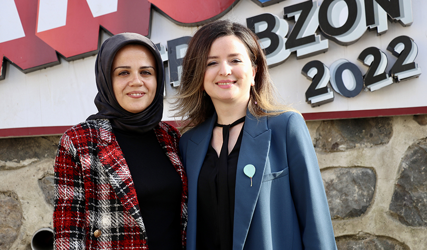 Deprem bölgesinden Trabzon'a döndüler, öğrencileriyle bağlarını koparmadılar