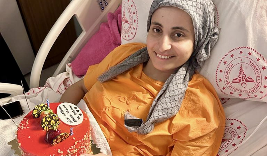 Depremde bacaklarını kaybeden kadına Trabzon'daki ampute takımı kaptanı destek oluyor