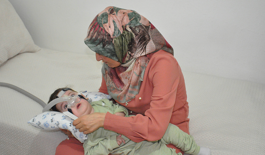 Gümüşhane'de SMA'lı Yunus Emre için 35 milyon TL toplandı! Almanya'ya gidecek