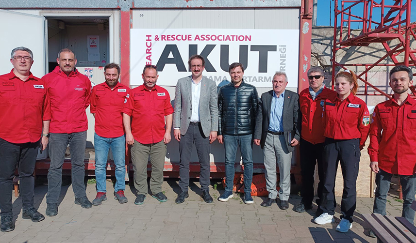 İlçe başkanı Trabzon’da 1.5 milyon TL’lik projenin akıbetini sordu!