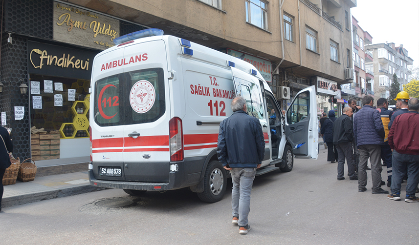 Ordu'da-yolun-karşısına-geçmeye-çalışan-genç-kıza-araç-çarptı