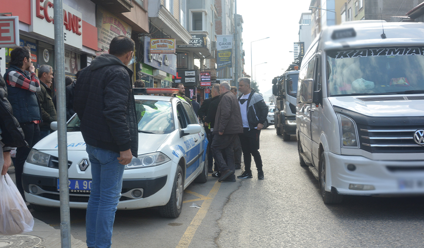 Ordu'da-yolun-karşısına-geçmeye-çalışan-genç-kıza-araç-çarptı