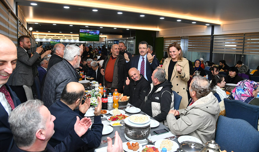 Ortahisar Belediye Başkanı Genç, özel gereksinimli bireylerle iftarda buluştu!