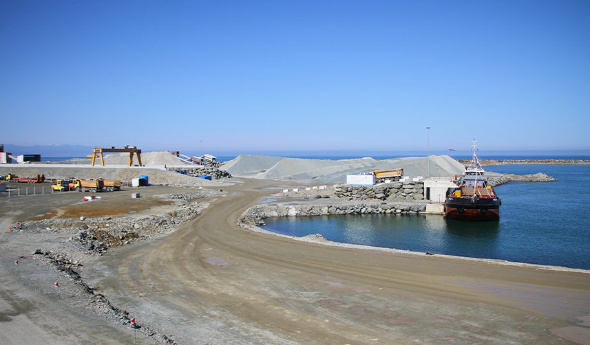 Rize'de Lojistik Merkezinin liman dolgusunun yüzde 40'ı tamamlandı