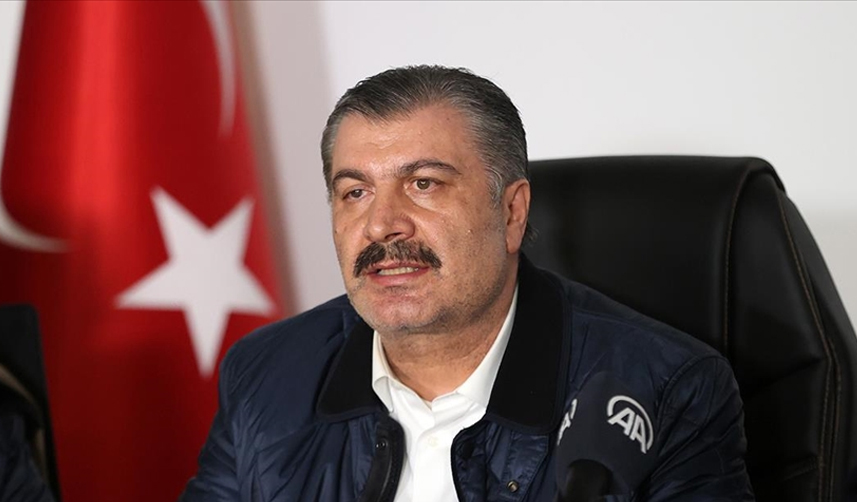 Bakan Koca duyurdu! Depremden etkilenen 10 ile 12 bin 700 sağlık personeli atanacak