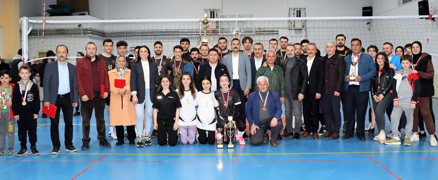 Şalpazarı’nda Voleybol turnuvasında final coşkusu!