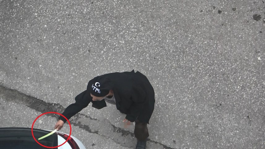 Samsun'da alkollü şahıs trafikte yaptıklarıyla görenleri gülümsetti