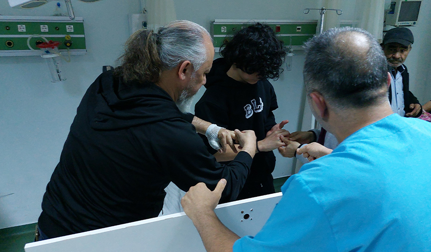 Samsun'da-lise-öğrencisi-dolap-kapağı-ile-hastaneye-kaldırıldı1