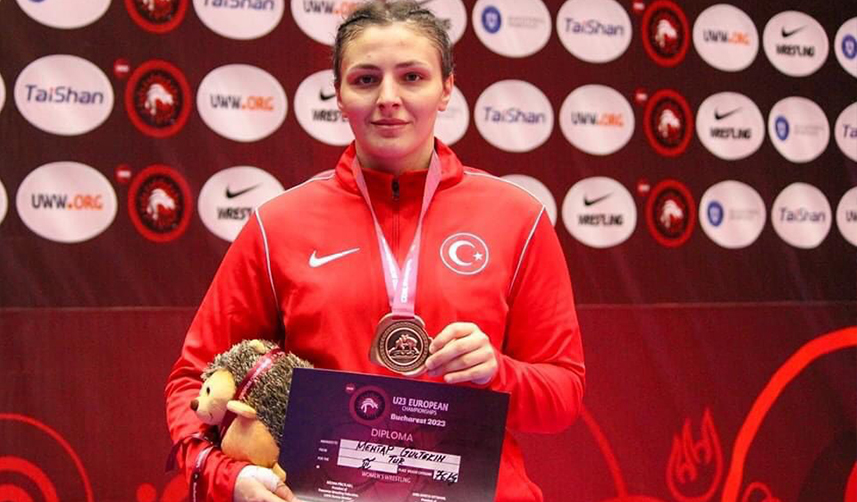 Trabzon Üniversitesi öğrencisi Milli sporcu Avrupa üçüncüsü oldu