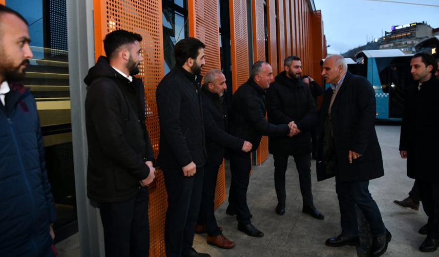 Trabzon'da Başkan Zorluoğlu, personeli ile iftarda bir araya geldi