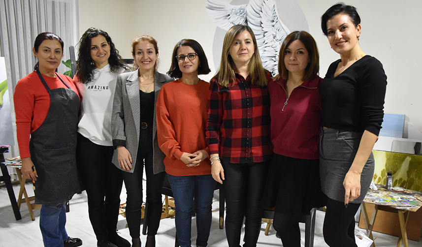 Trabzon'da doktorlar 14 Mart Tıp Bayramı'nda eserlerini sergileyecek