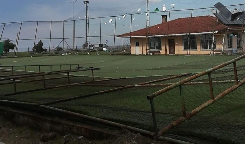 Trabzon'da fırtına etkisi! O ilçede de hasara yol açtı