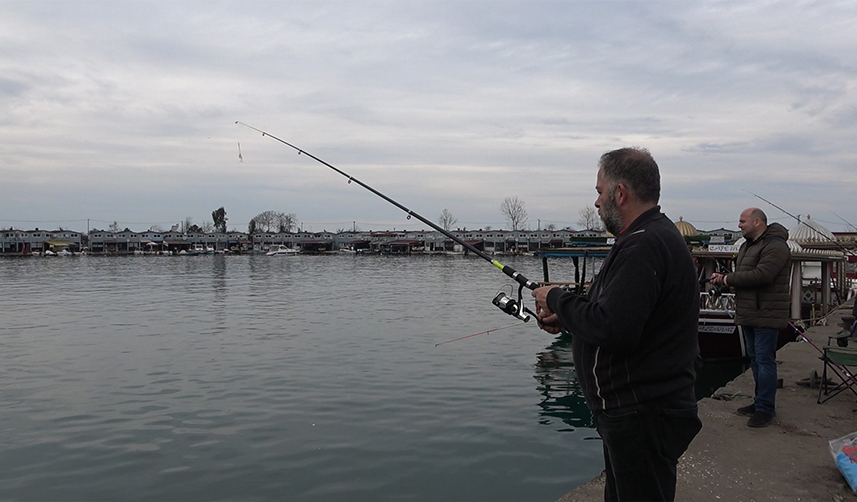 Trabzon'da kafesten kaçan balıklar Rize'nin yüzünü güldürdü