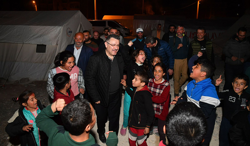 Trabzon'da Ortahisar Belediye Başkanı Genç, yeniden deprem bölgesinde