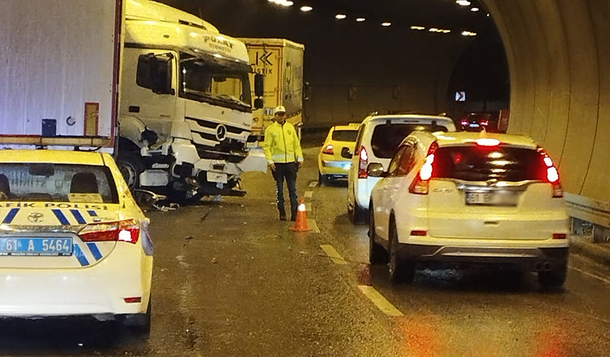 Trabzon’da tünelde kaza!