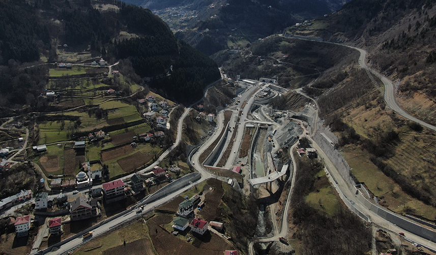 Trabzon'da Zigana Tüneli açılışı için gün sayıyor