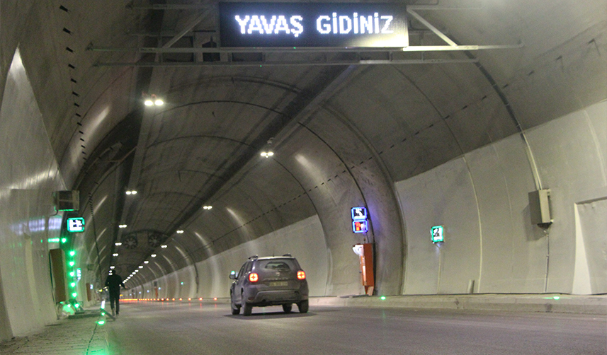 Trabzon'da Zigana Tüneli açılışı için gün sayıyor