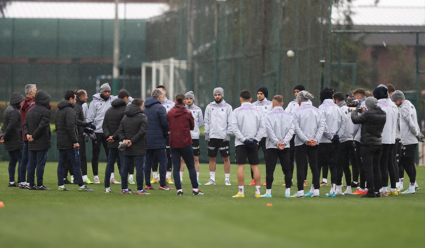 Trabzonspor'un yeni yönetimi ilk maçına çıkıyor