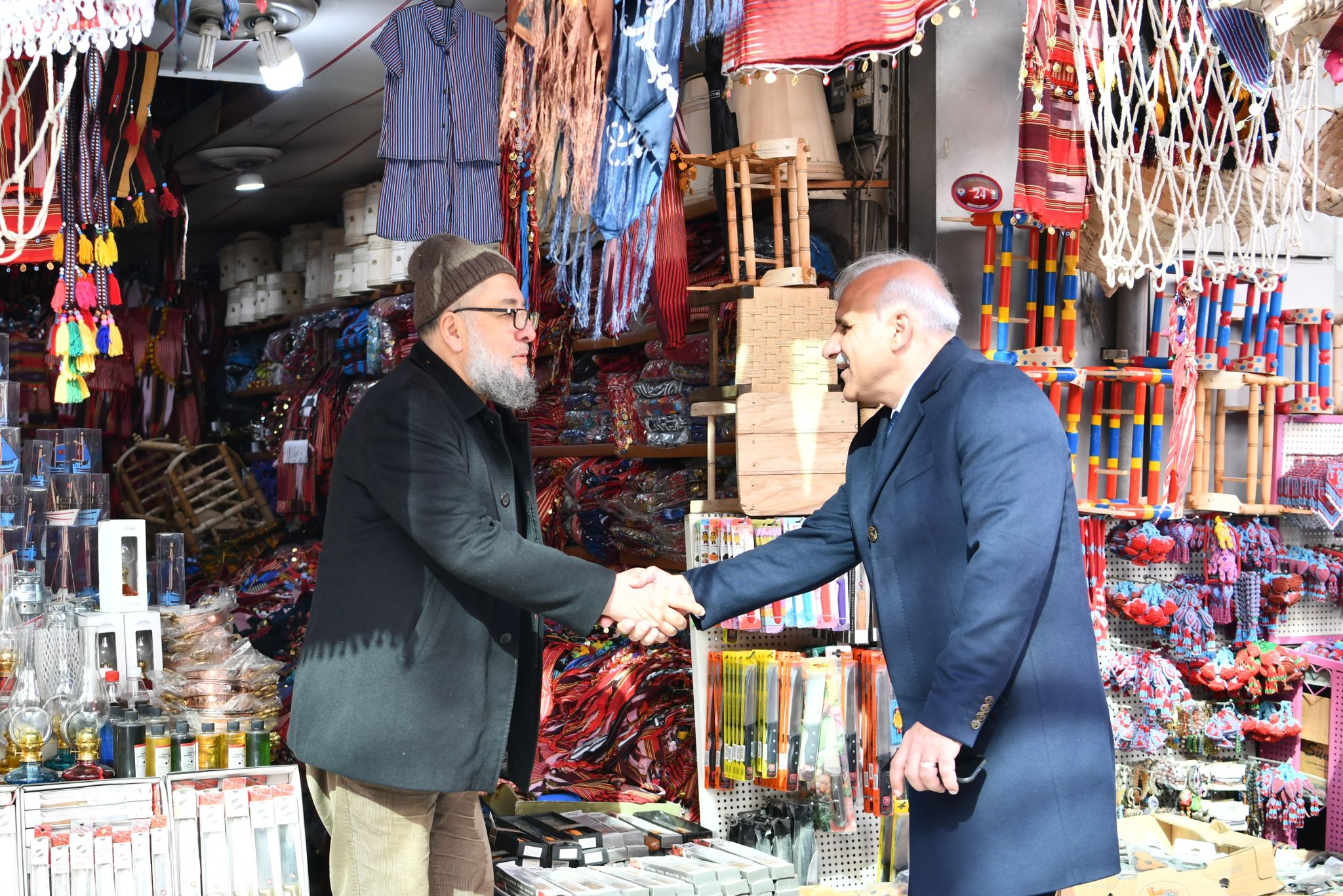 Başkan Zorluoğlu Bedesten'de tamamlanan çalışmaları inceledi