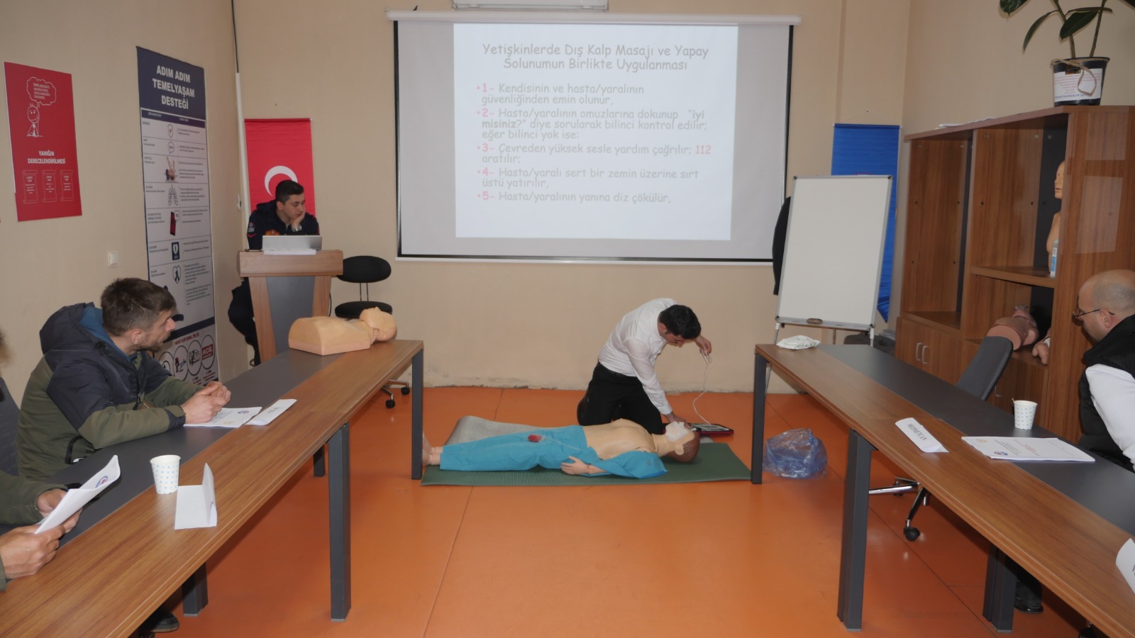 Büyükşehir'in ilk yardım eğitimleri ilgi görüyor