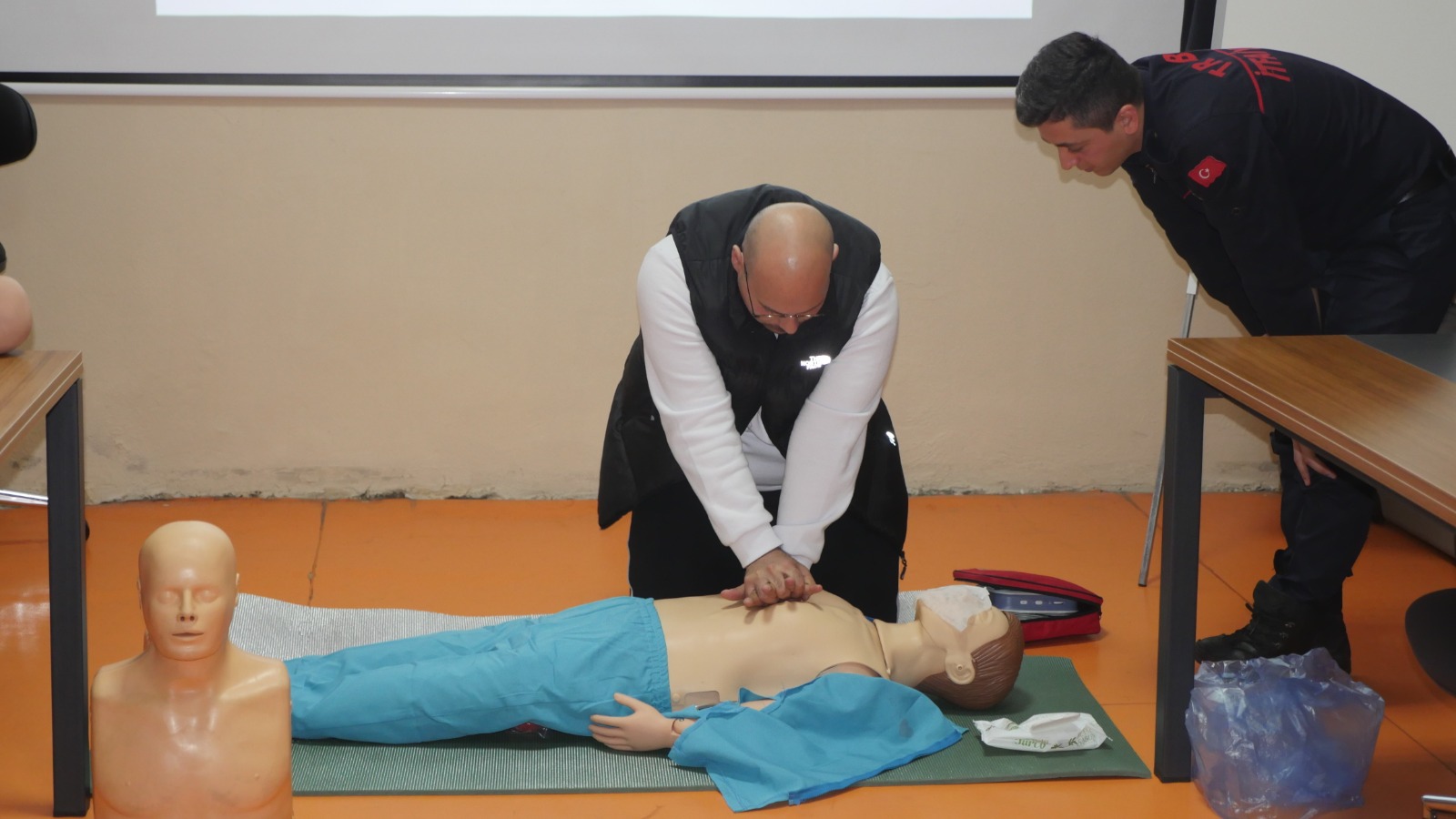 Büyükşehir'in ilk yardım eğitimleri ilgi görüyor