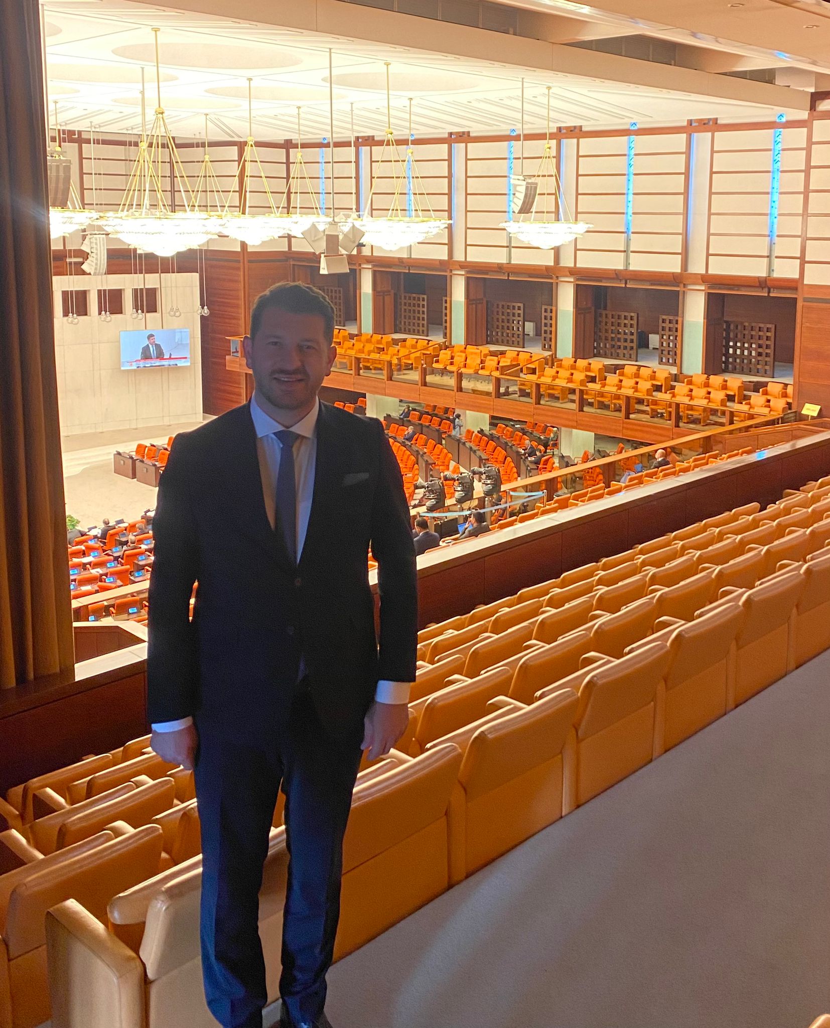 WhatsApp Image 2023-03-30 at 18.53.44