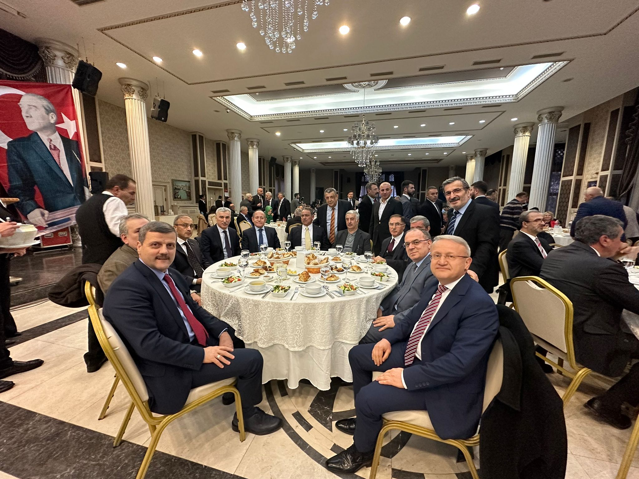 Araklı Ankara'daki iftarda buluşturdu