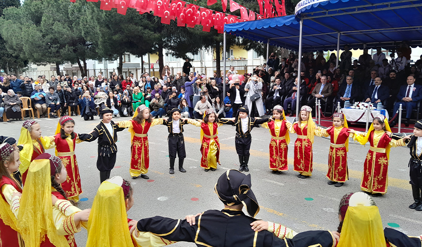 Trabzon'da 23 Nisan coşkuyla kutlandı
