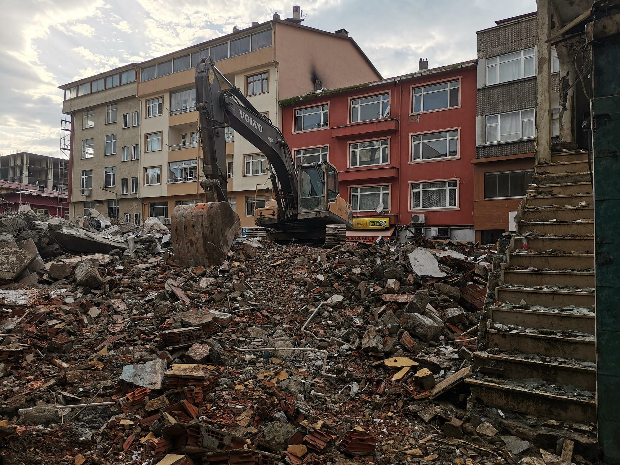 Of'ta kentsel dönüşüm çalışmaları devam ediyor