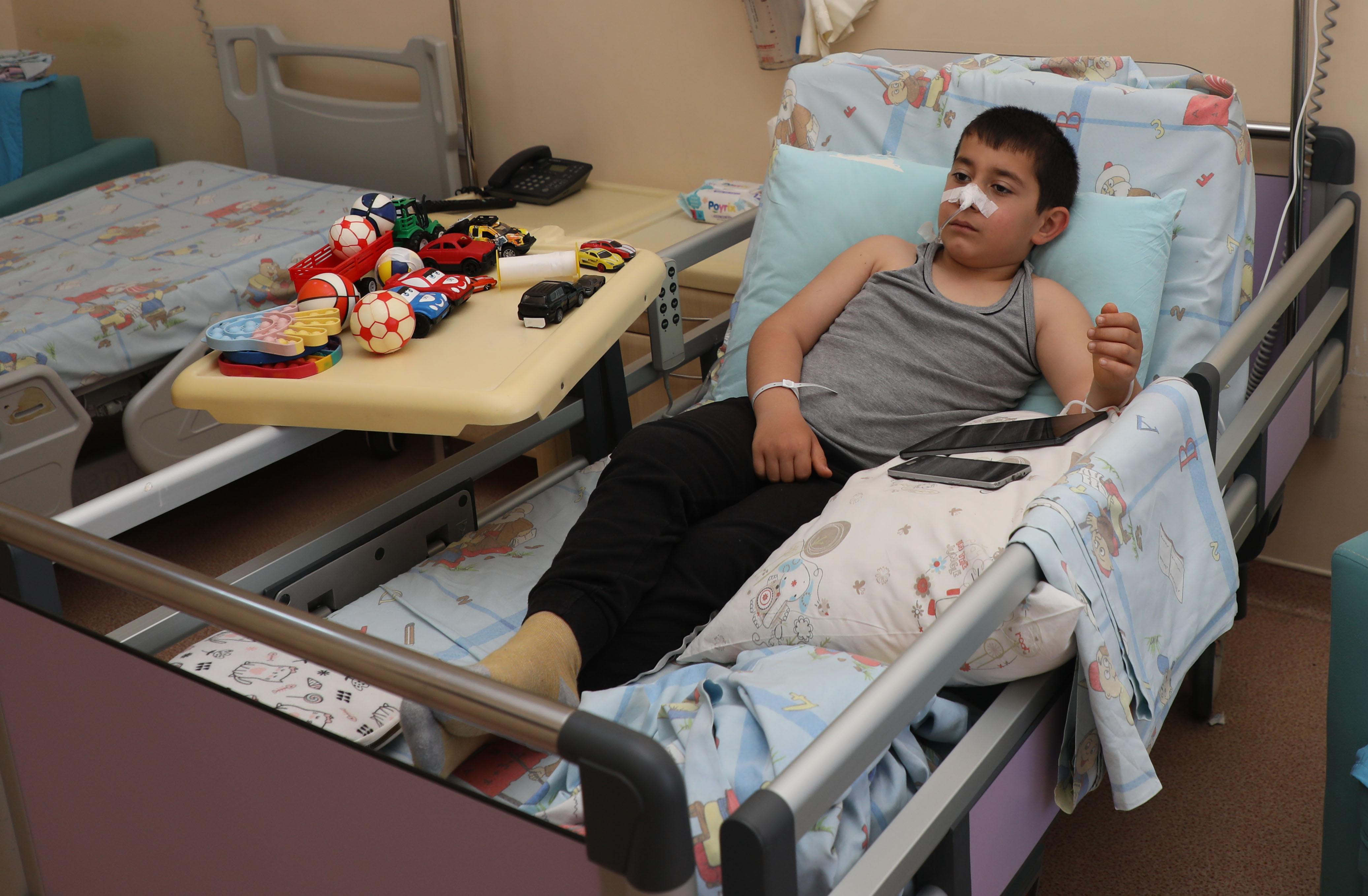 Rize'de mıknatıslı topları yuttu! Bağırsağı 3 noktadan delindi