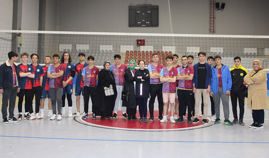 AK Parti Trabzon Milletvekili adayı Meryem Sürmen Kadınlarımızın ve gençlerimizin sesi olacağım