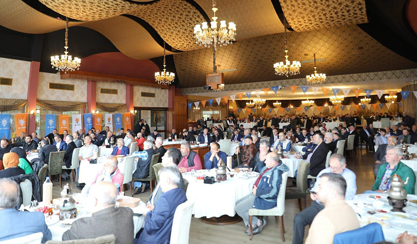 AK Parti Trabzon Milletvekili adayı Mustafa Şen, STK temsilcileriyle buluştu