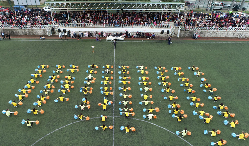 Akçaabat'ta 23 Nisan törenle kutlandı