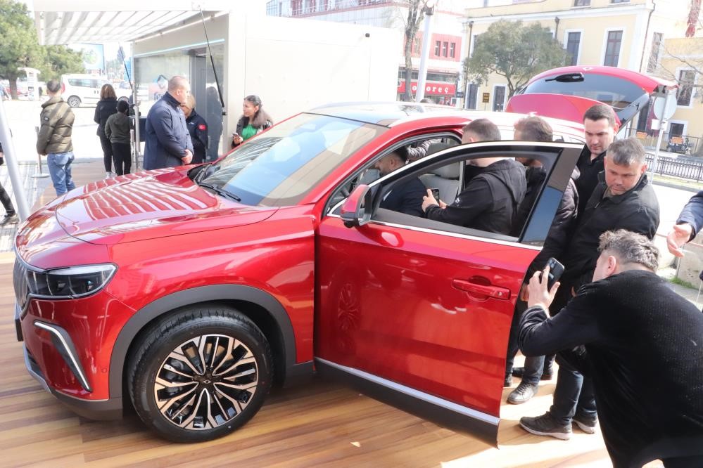 Samsun’da görücüye çıkan TOGG, Rize’ye doğru yola çıktı