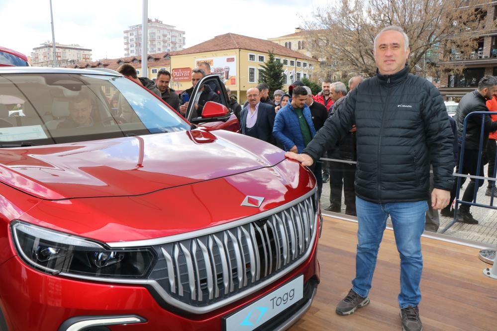Samsun’da görücüye çıkan TOGG, Rize’ye doğru yola çıktı